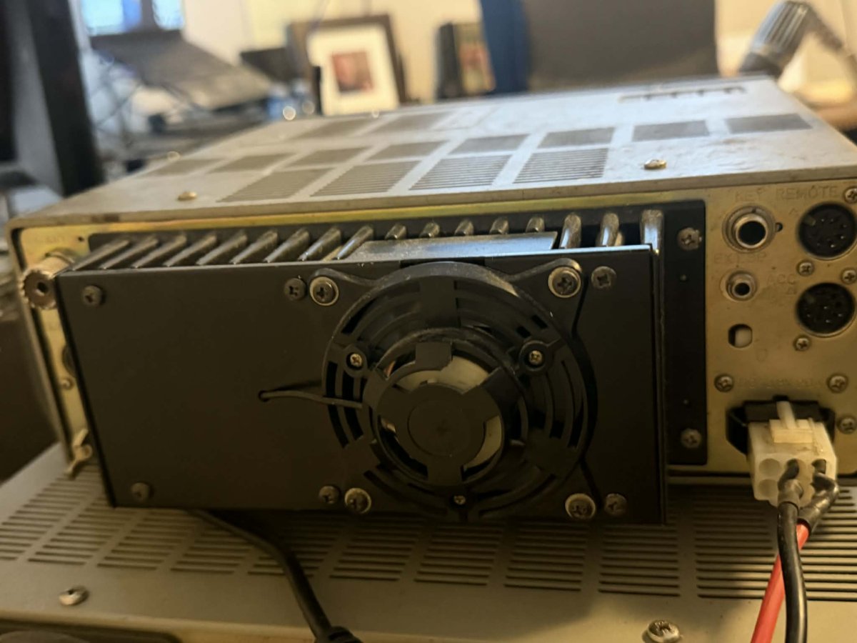 Kenwood TS-430S HF Transceiver – Auction (For Parts or Repair)